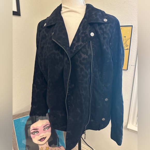 Zenergy Chico’s Animal Print Black Moto Biker Lightweight Jacket 1 - Picture 2 of 7